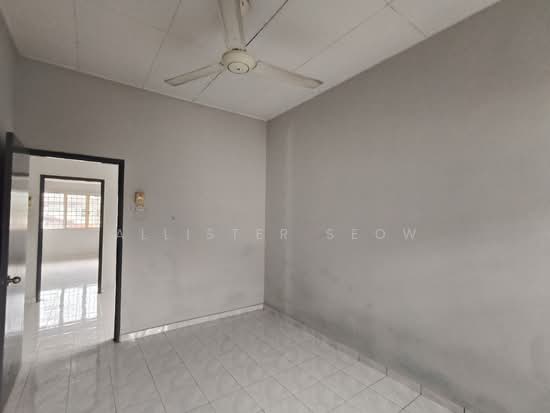 2-sty Terrace/Link House For Rent in Shah Alam Selangor - Image 9