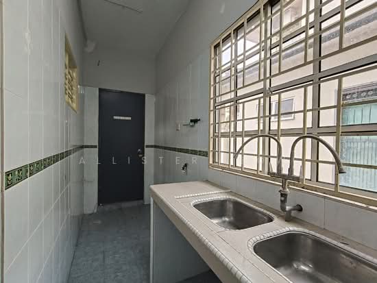2-sty Terrace/Link House For Rent in Shah Alam Selangor - Image 11