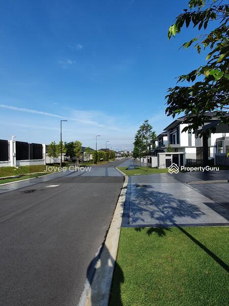 Semi-detached House For Sale in Setia Alam Selangor - Image 13