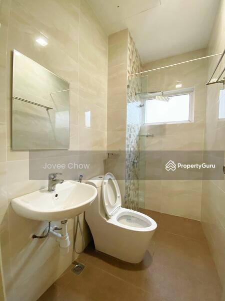 Semi-detached House For Rent in Setia Alam Selangor - Image 16