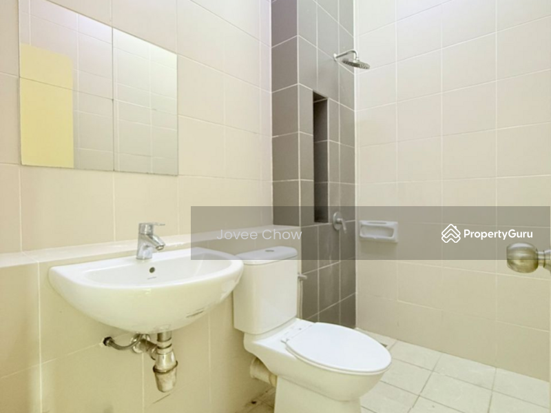 2.5-sty Terrace/Link House For Sale in Setia Alam Selangor - Image 11