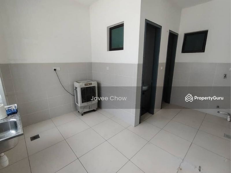 Semi-detached House For Sale in Setia Alam Selangor - Image 9
